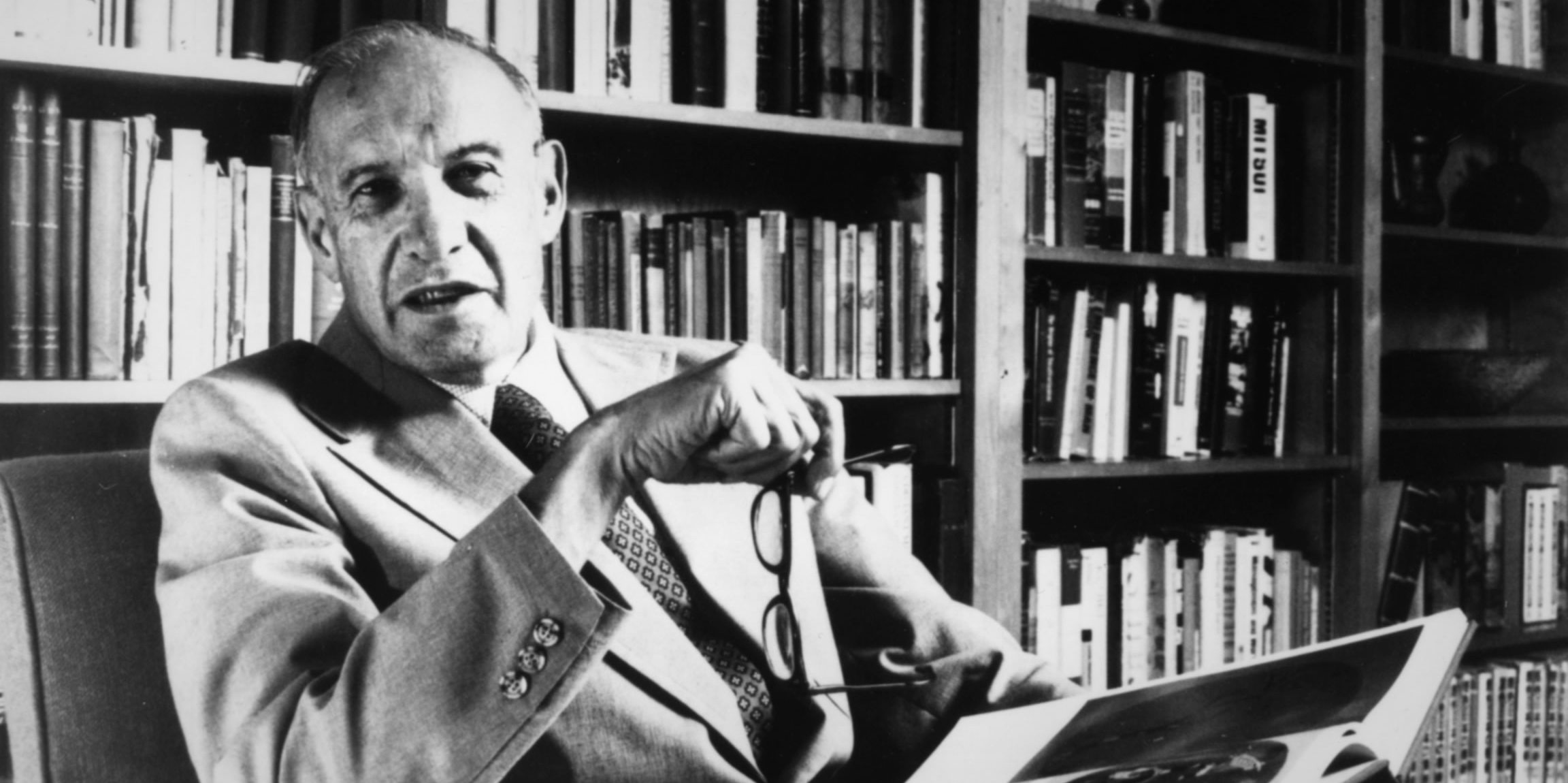 8 Lessons on Effectiveness (From Peter Drucker’s Effective Executive)
