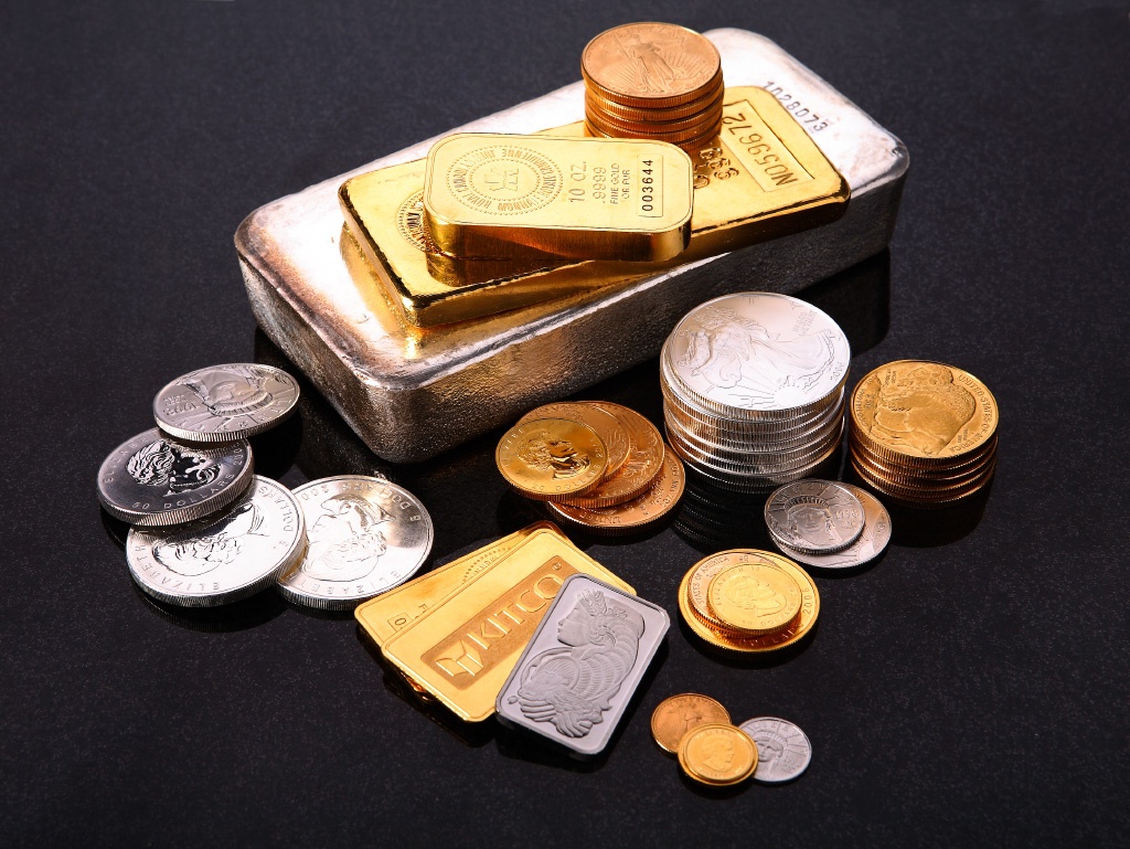 8 Reasons Why To Invest in Gold and Silver As Safe Haven Investments